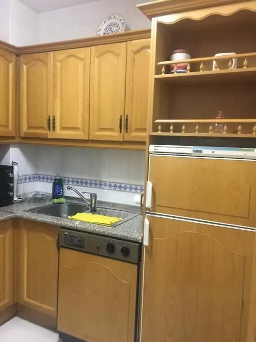 דירות גרנדה Amplio Apartamento En Plaza Trinidad